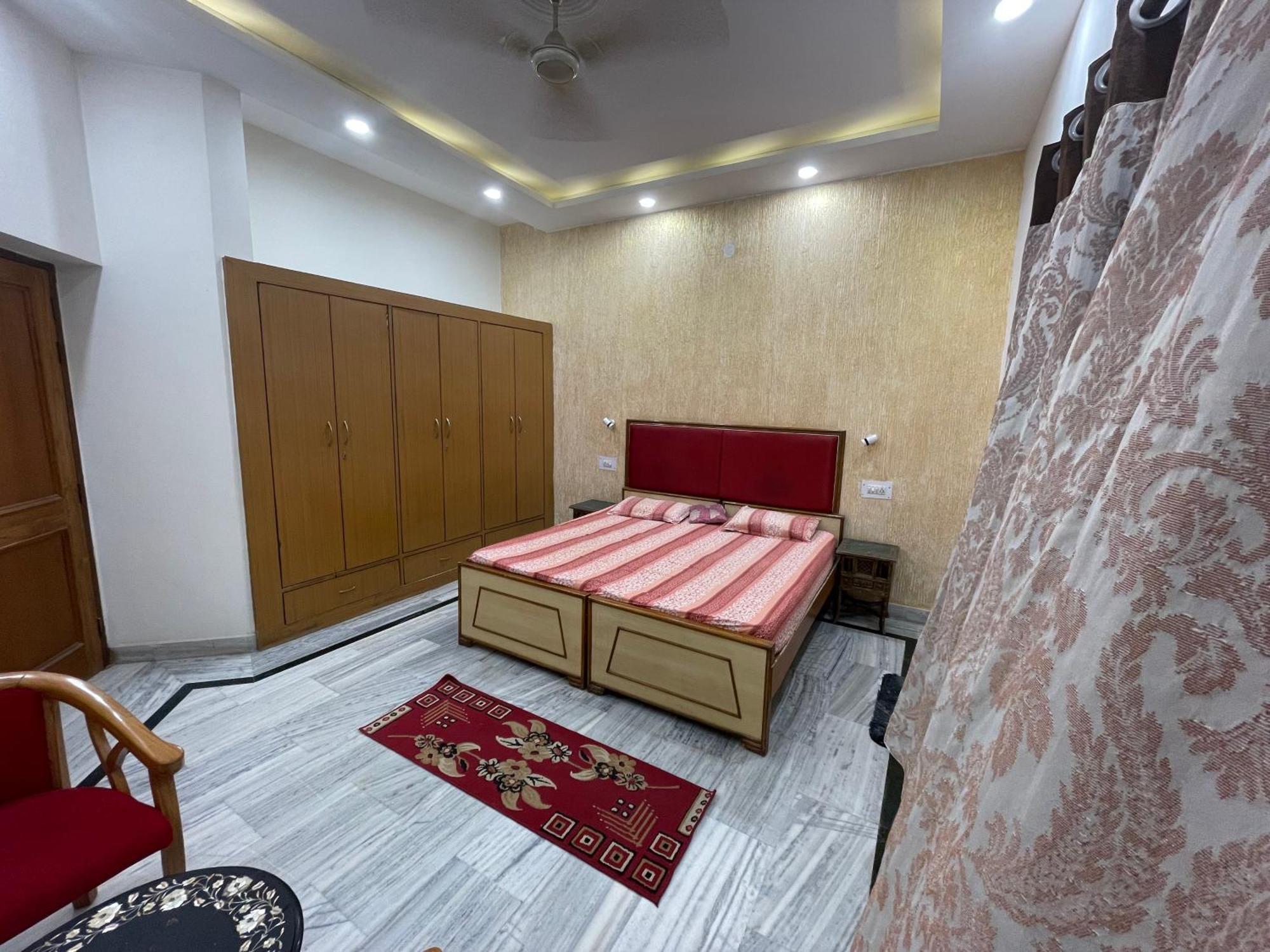 N Homestay Agra Tājganj Eksteriør billede