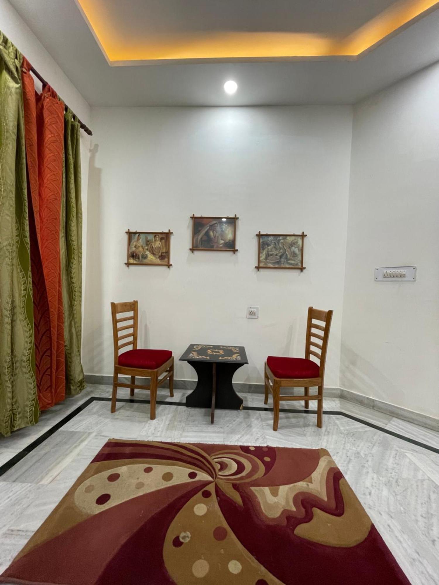 N Homestay Agra Tājganj Eksteriør billede